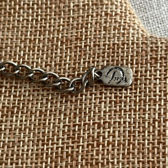 Silvertone multi strand necklace with extension - Picture 10 of 11